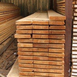 Обрезная доска из лиственницы 25x150x6000 мм Обрезная доска из лиственницы 25x150x6000 мм