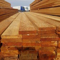 Обрезная доска из лиственницы 25x200x6000 мм Обрезная доска из лиственницы 25x200x6000 мм