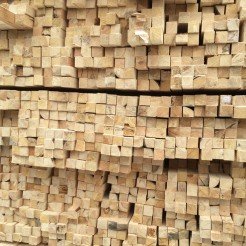 Обрезной брусок из сосны 50x50x6000 мм Обрезной брусок из сосны 50x50x6000 мм