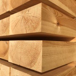 Строганный брус из лиственницы 150x200x6000 мм Строганный брус из лиственницы 150x200x6000 мм