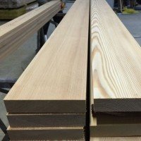Строганная доска из лиственницы 40x200x6000 мм Строганная доска из лиственницы 40x200x6000 мм